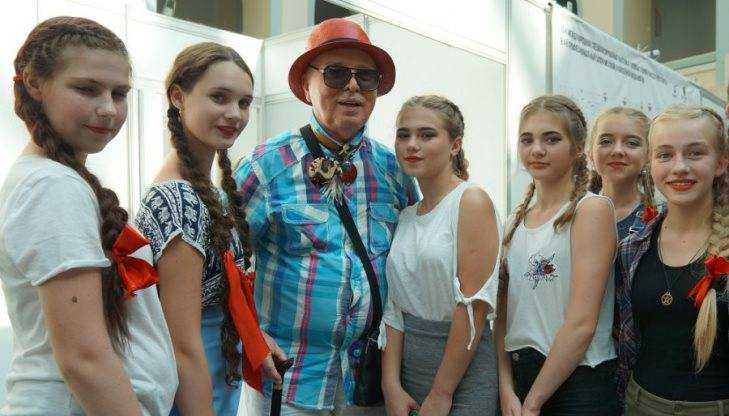 Брянские модницы покорили легендарного кутюрье Вячеслава Зайцева