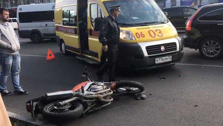 В Брянске сняли видео кровавого ДТП с мотоциклистом около «Кремния»