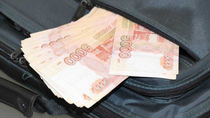 Директора брянской фирмы будут судить за украденные 750000 рублей