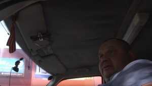 Нарушающего правила охранника с камерой в Брянске сняли на видео