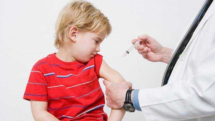 В Брянске разрешили не пускать малышей в детсады без прививок Манту