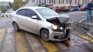В Брянске в ДТП с вылетевшим на тротуар автомобилем никто не пострадал