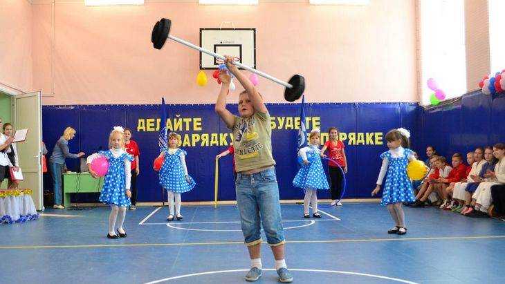 В Слищенской школе Брянской области открылся обновлённый спортзал