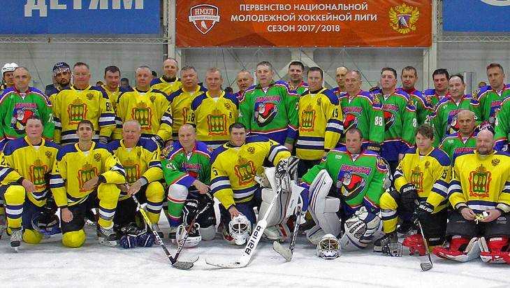 Александр Богомаз и губернатор Пензенской области сразились в хоккей