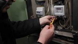 В Брянске предупредили об аферистах, требующих замены электросчетчиков