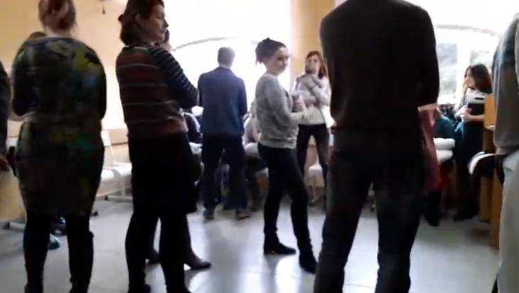 В Брянске сняли видео пытки в детской поликлинике №2
