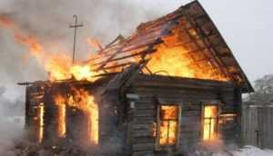 В брянском селе Митьковка сгорел дом – пострадал человек