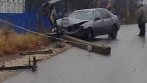 В Брянске пьяный водитель «Хонды» врезался в столб и разбил лоб