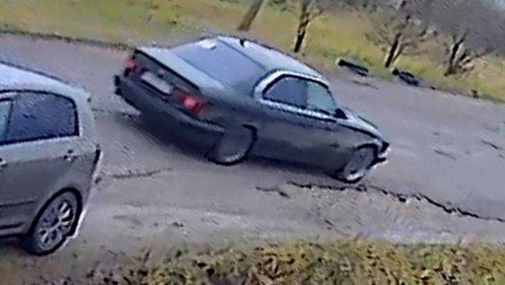 Полиция нашла по видеозаписи юного водителя, погубившего брянца