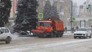 Брянск пережил первый день снегопада без больших пробок