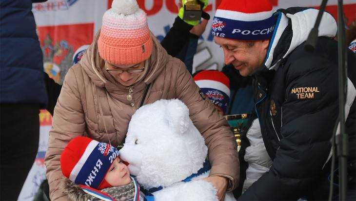 Малыши Настя и Даня стали самыми юными брянцами на «Лыжне России»