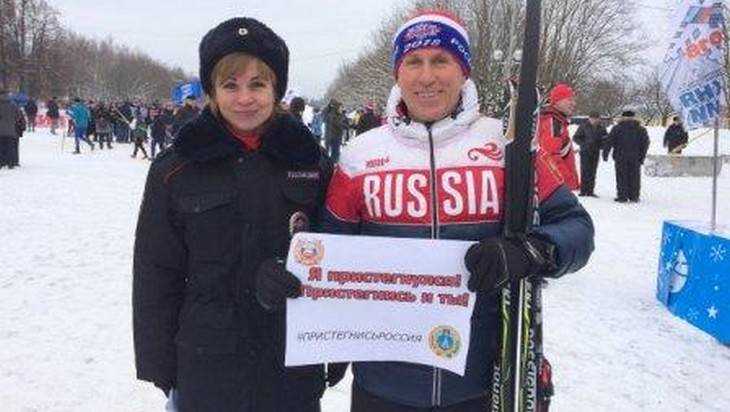 Брянские участники «Лыжни России» выступили за безопасность на дороге