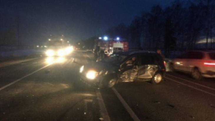 Под Брянском столкнулись Nissan и ВАЗ – ранен 24-летний пассажир