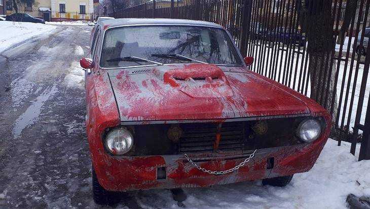 В Брянске умелец создал окровавленный «безумный ГАЗ»
