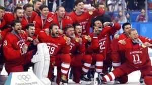 Брянский боец Виталий Минаков оценил победу российских хоккеистов