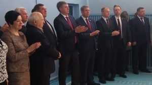 Брянский губернатор Богомаз открыл площадку для самбо в школе №43