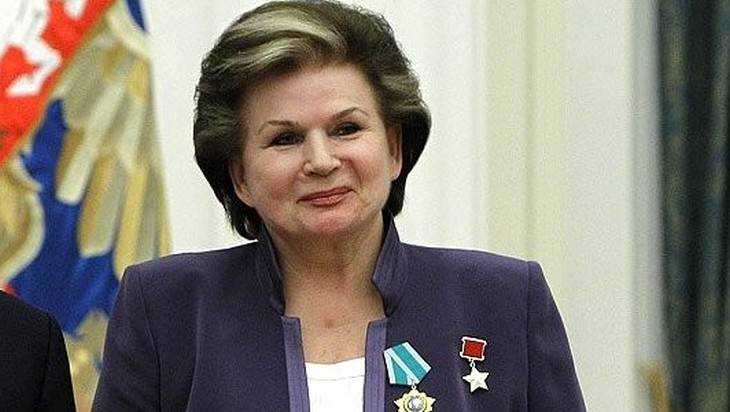Космонавт Терешкова поблагодарила брянского губернатора за овощи
