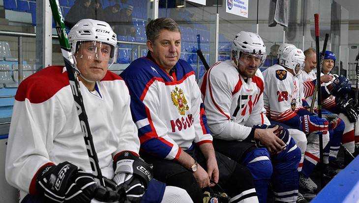В Брянске 4 марта «звезды» кино и спорта сыграют в хоккей