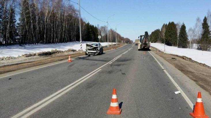 На трассе Брянск – Смоленск водитель Chevrolet врезался экскаватор