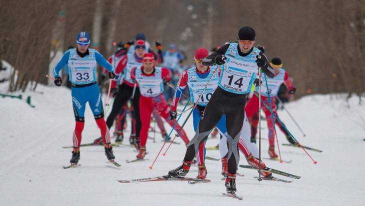 В лыжном марафоне в Воронеже победил спортсмен из Брянска