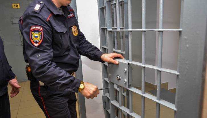 В Брянске продлили арест обвиняемому в афере на 17 млн директору 192 завода