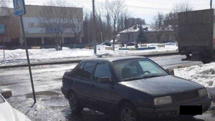 В Брянске водителя по фото оштрафовали за парковку на переходе