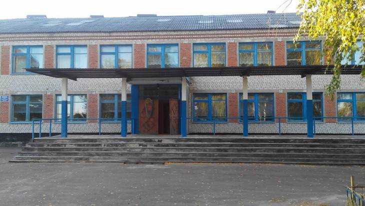 В Суземском районе отремонтируют спортзал Новопогощенской школы