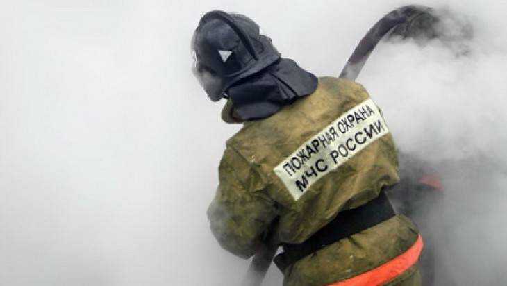 В Трубчевске из горевшего общежития эвакуировали 40 человек