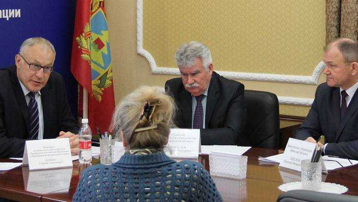 В Брянске помощник полпреда Президента в ЦФО провёл приём граждан