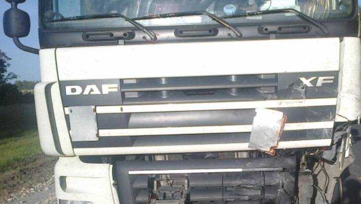 В Клинцовском районе грузовик протаранил четыре автомобиля