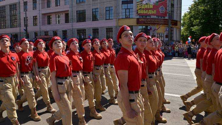 В День Победы в Брянске и области прошел Парад Поколений‍
