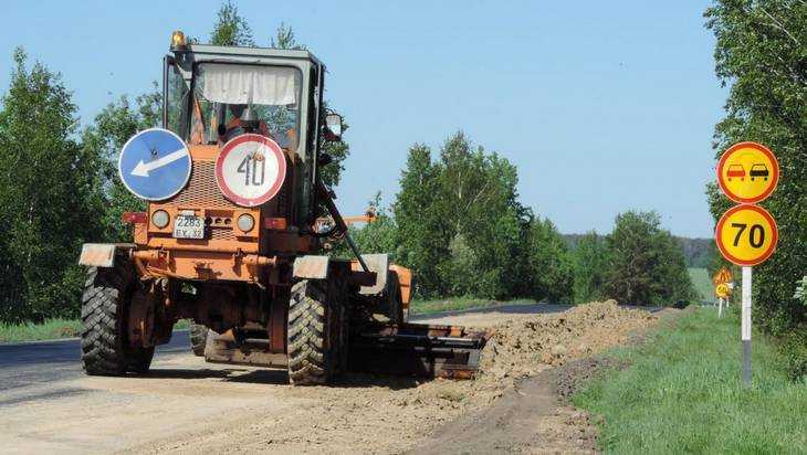 В Новозыбковском районе дорогу до села Манюки построили на 90 процентов