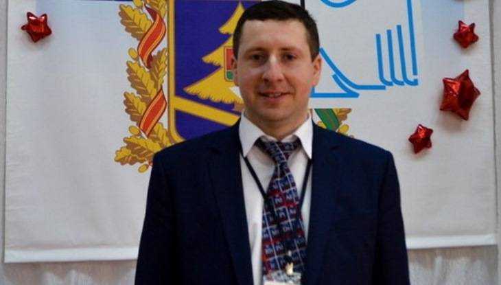 Учителем года в Брянской области стал преподаватель химии Юрий Клюев