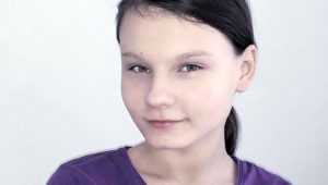 В Брянске ищут родителей для 13-летней Юлии
