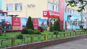 Градоначальник Макаров похвалил «Брянсксельмаш» за благоустройство