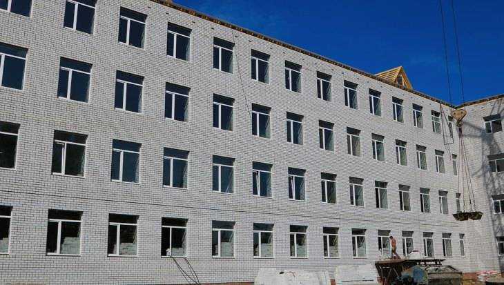 В Брянске возвели четыре этажа пристройки к школе № 59