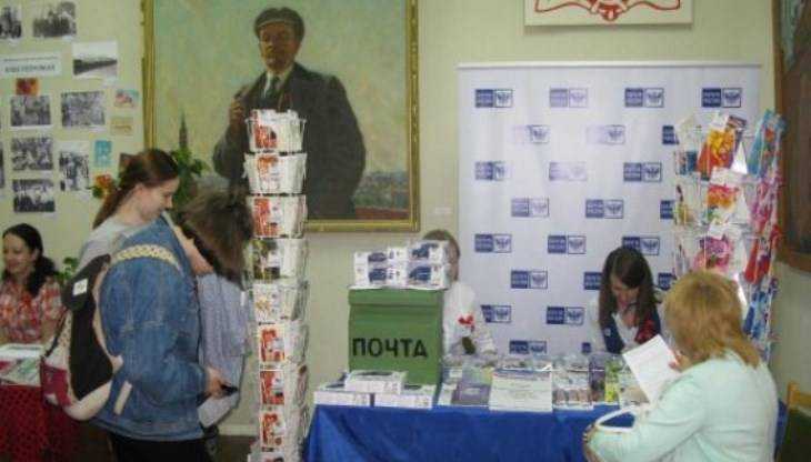 Во время акции «Ночь в музее» брянцы разослали 100 писем и открыток