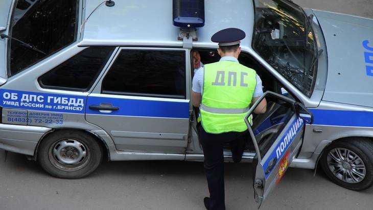 В Брянске в ДТП с маршруткой №3 пострадали пять человек