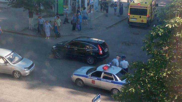В Брянске легковушка сбила девочку на пешеходном переходе