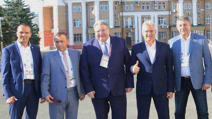 Брянский губернатор слетал в Саранск на матч чемпионата мира по футболу