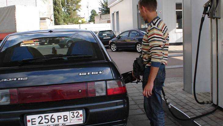 В Брянске проверят качество бензина и начнут борьбу с недоливом на АЗС 