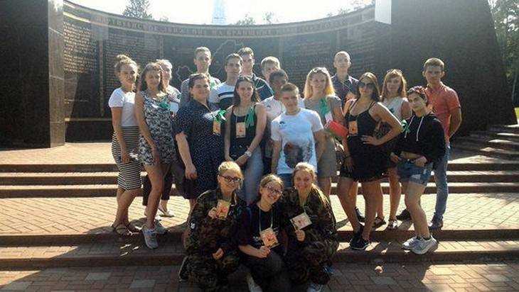 Молодежь из Латвии прошла памятными партизанскими тропами Брянщины