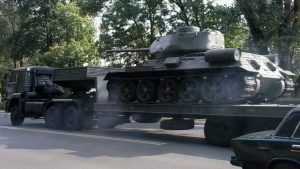 В Брянск доставили тяжелую военную технику для парада 17 сентября