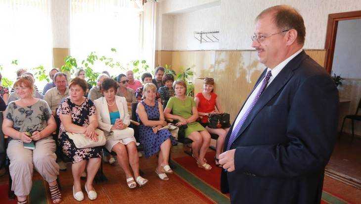 Брянского депутата Госдумы Пайкина силой посадили в кресло губернатора