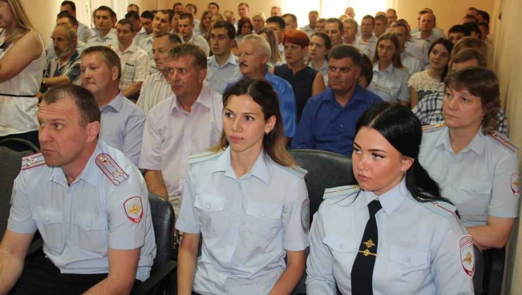 Полиция Володарского района Брянска отметила 75-летие