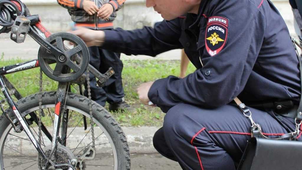 Брянские полицейские раскрыли кражу велосипеда за 30 минут