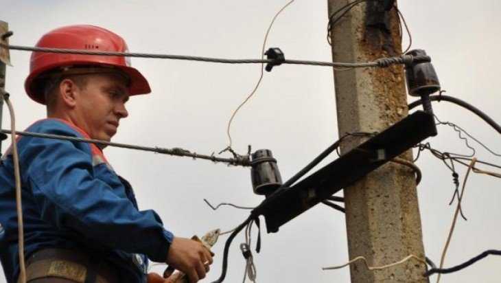 Тысяче домов Выгоничского района энергетики вернули свет