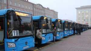 Власти Брянска до конца года купят 36 новых автобусов