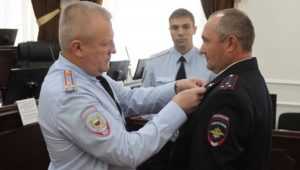Брянских полицейских президент наградил за спасение 11-летнего мальчика‍