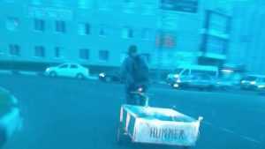 В Брянске сфотографировали Hummer с педалями